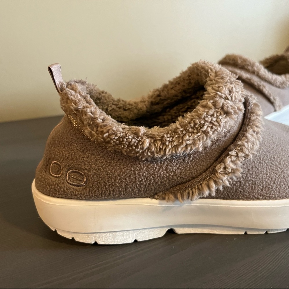 Oofos Oocoozie Shoes - Picture 3 of 10